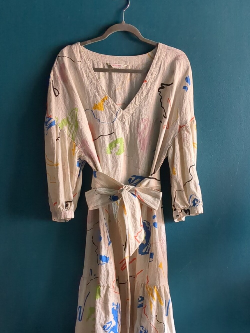 100% Linen Gorman V-Neck Abstract Maxi Dress In Natural Beige, Puff Sleeves
